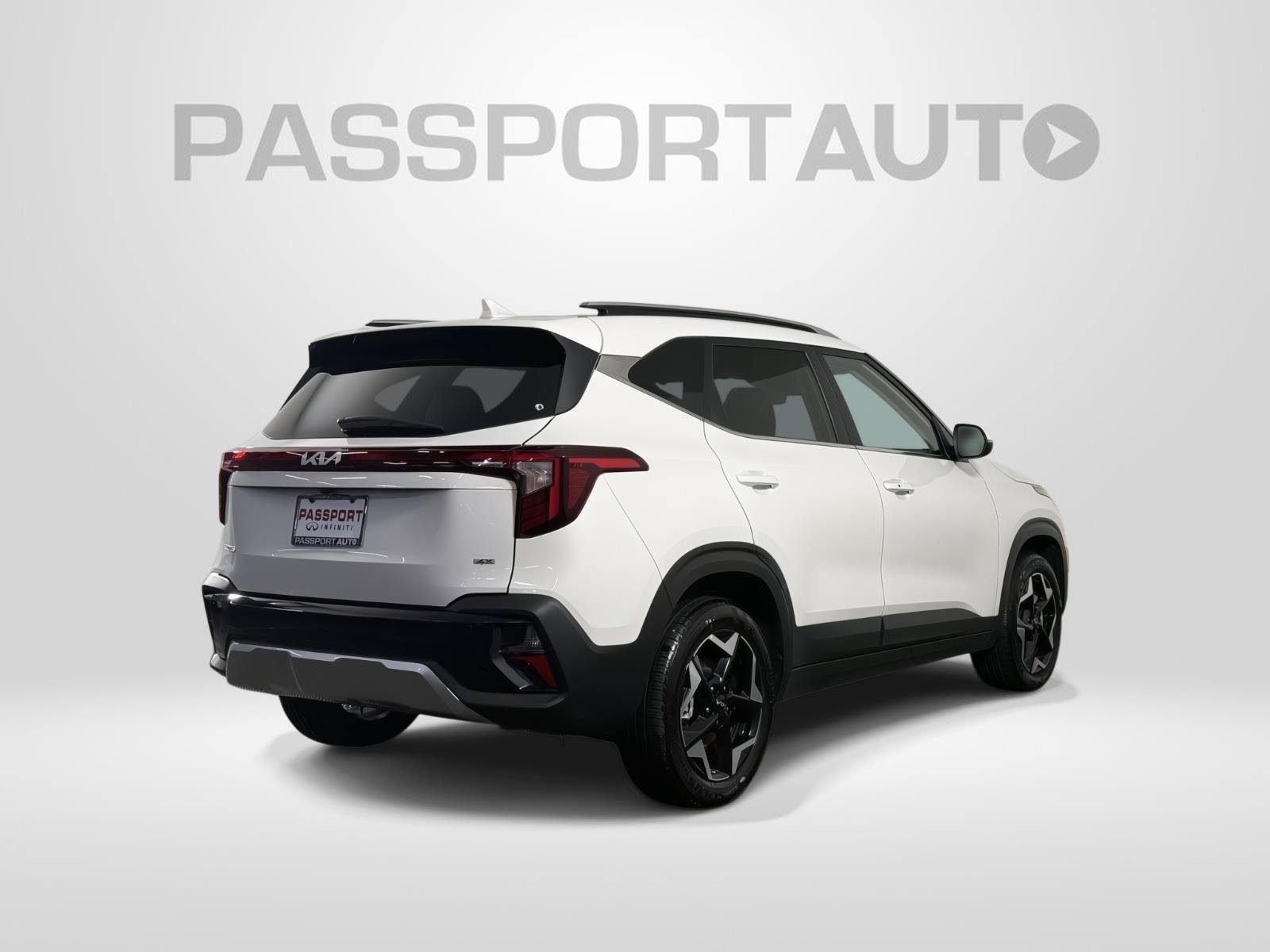 Used 2025 Kia Seltos EX w/ EX Sunroof Package AWD/4WD image 6