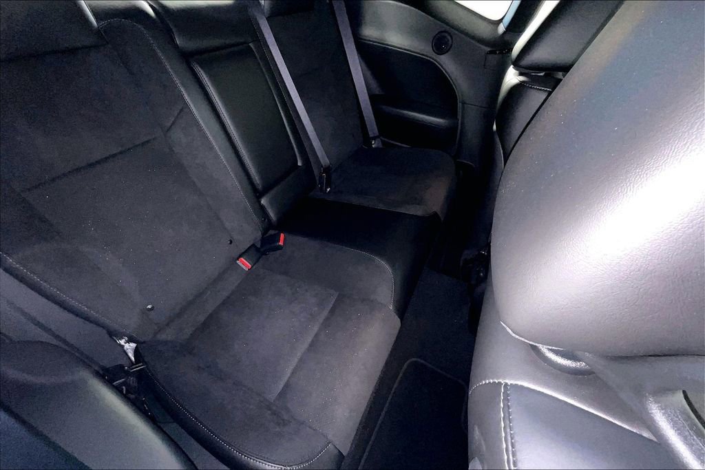 Used 2023 Dodge Challenger R/T w/ Plus Package image 37