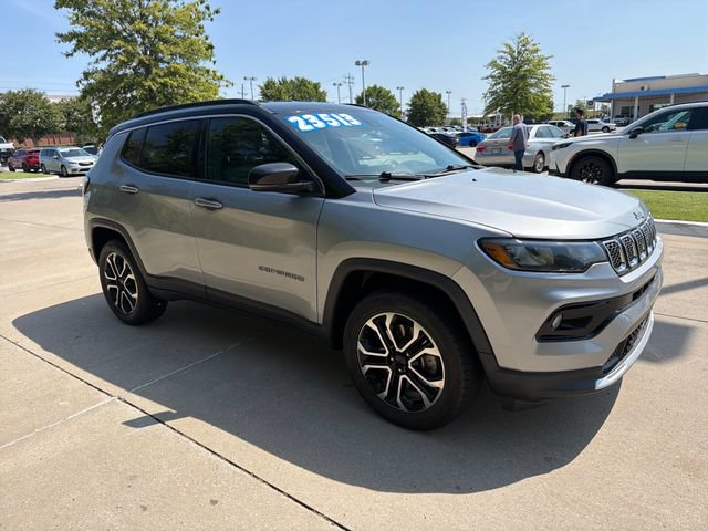 Used 2024 Jeep Compass Limited AWD/4WD image 7