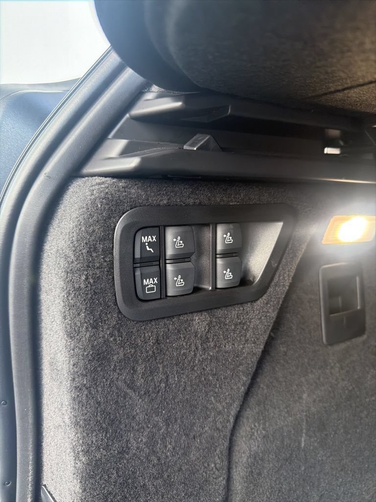 New 2026 BMW X7 M60i AWD/4WD image 12