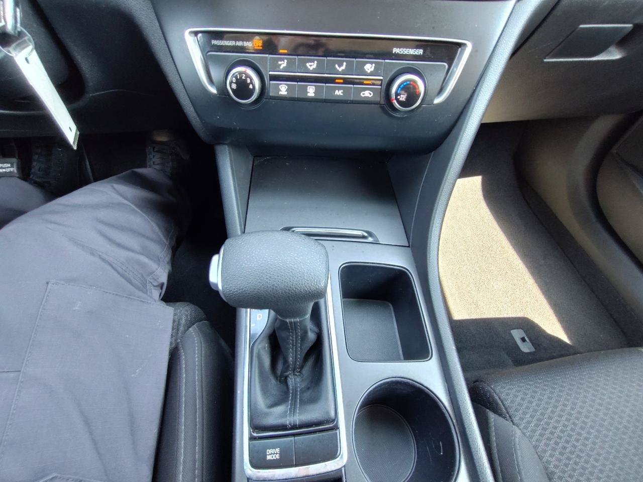 Used 2017 Kia Optima LX w/ Convenience Package FWD image 23