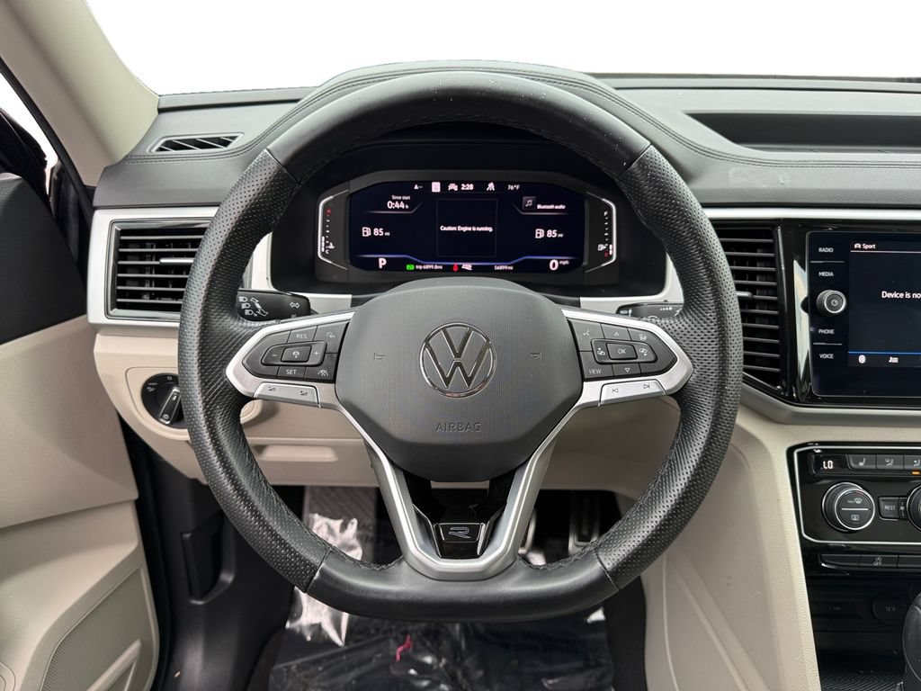 Used 2023 Volkswagen Atlas SEL R-Line AWD/4WD image 12
