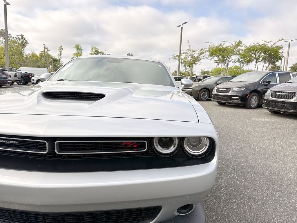 Used 2023 Dodge Challenger R/T RWD image 9