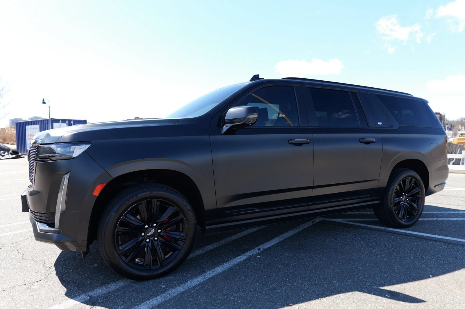 Used 2022 Cadillac Escalade ESV Sport Platinum AWD/4WD image 4
