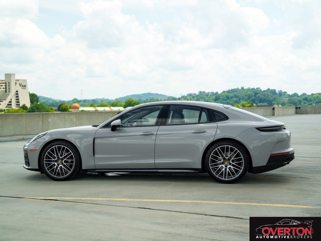 Used 2025 Porsche Panamera 4 image 7