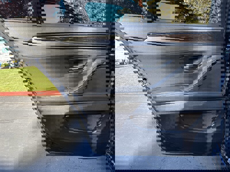 Used 2011 BMW 535i Sedan RWD image 32