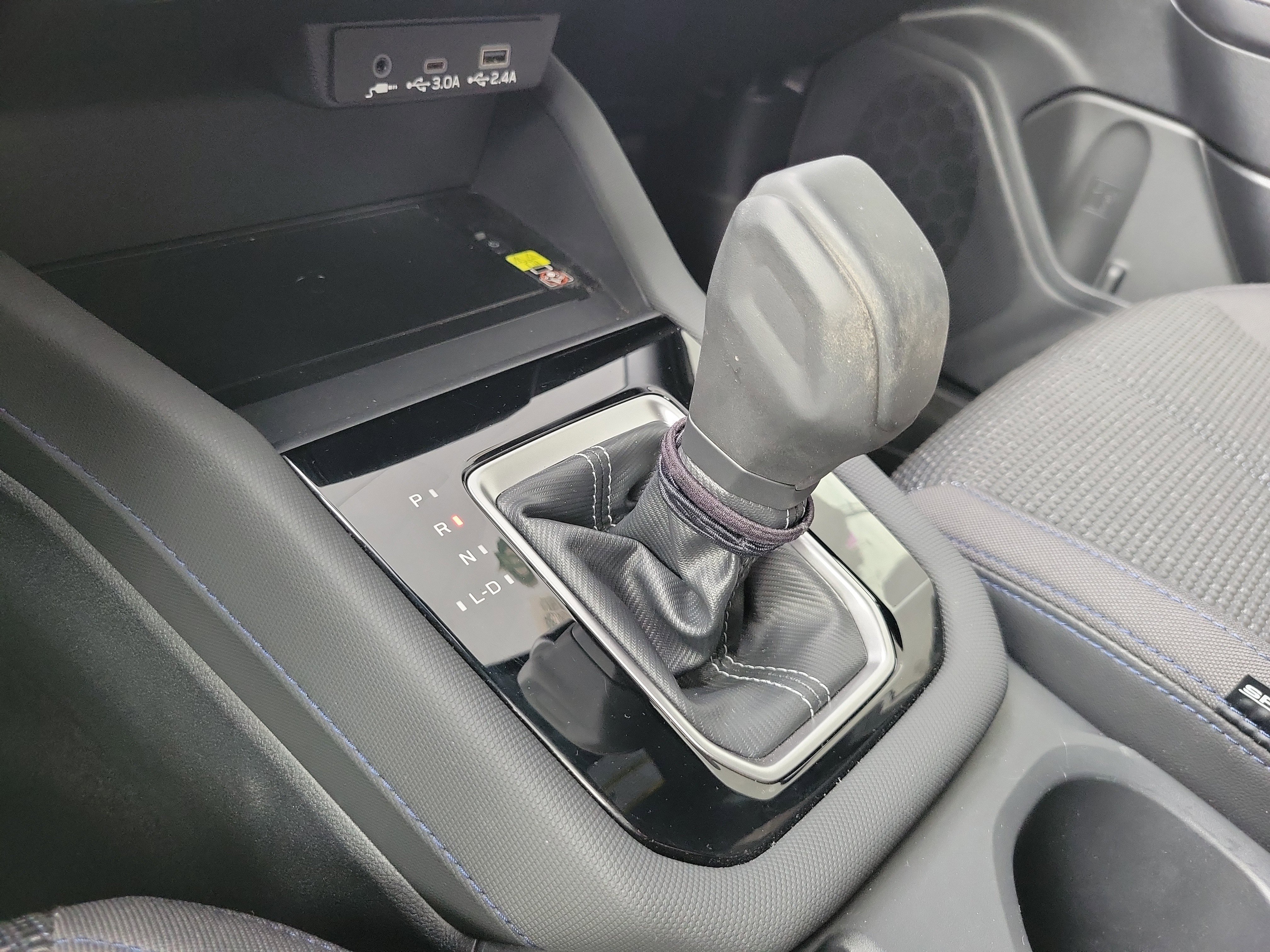 Used 2025 Subaru Forester Premium image 26