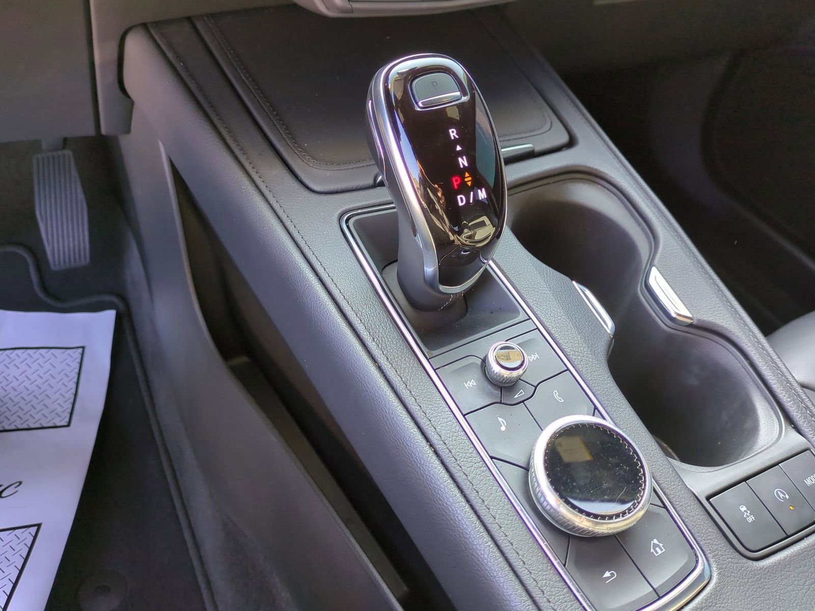 Certified 2023 Cadillac XT4 Premium Luxury image 15