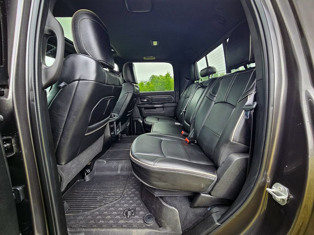 Used 2024 RAM 3500 Limited AWD/4WD image 40