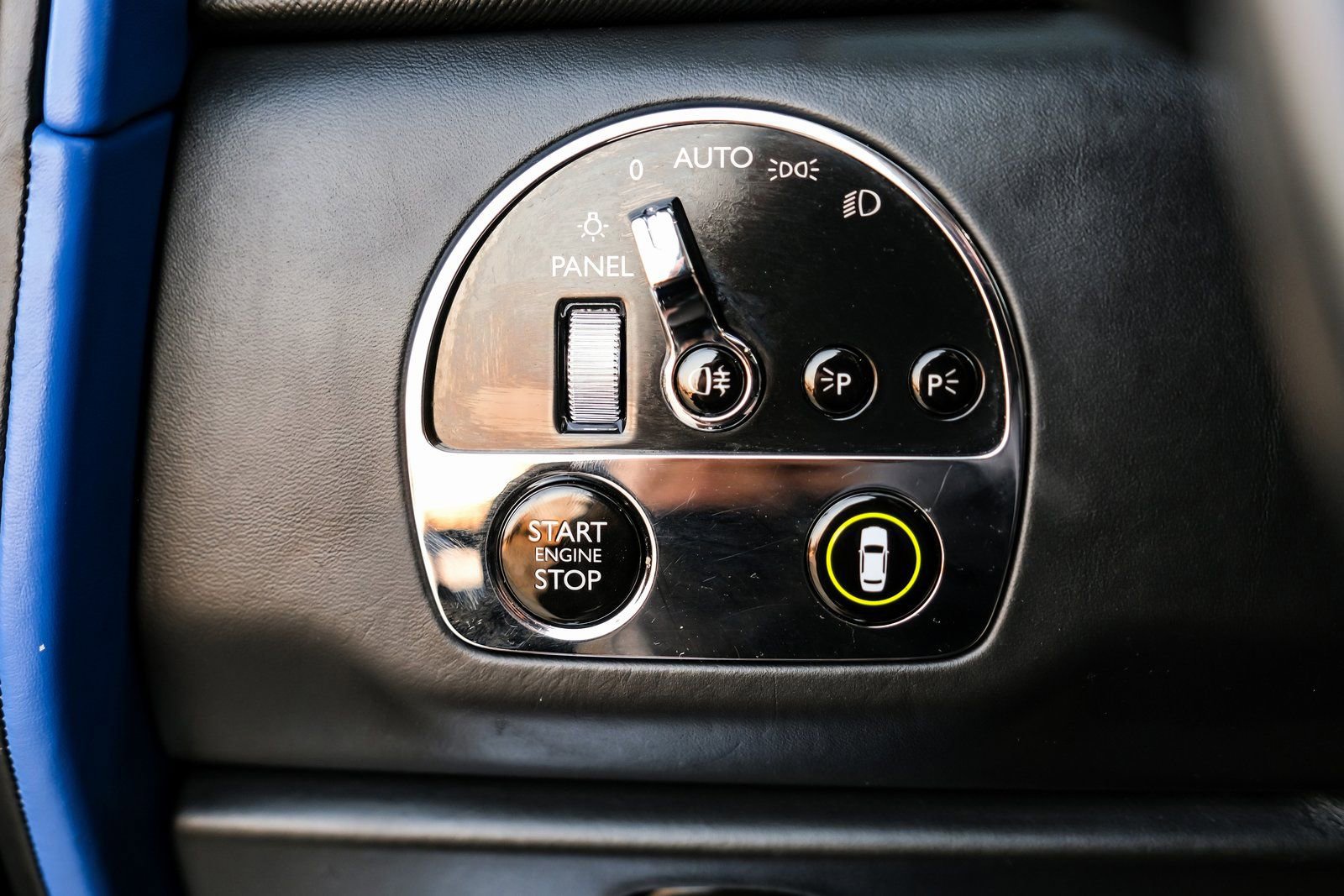 Used 2021 Rolls-Royce Cullinan image 15