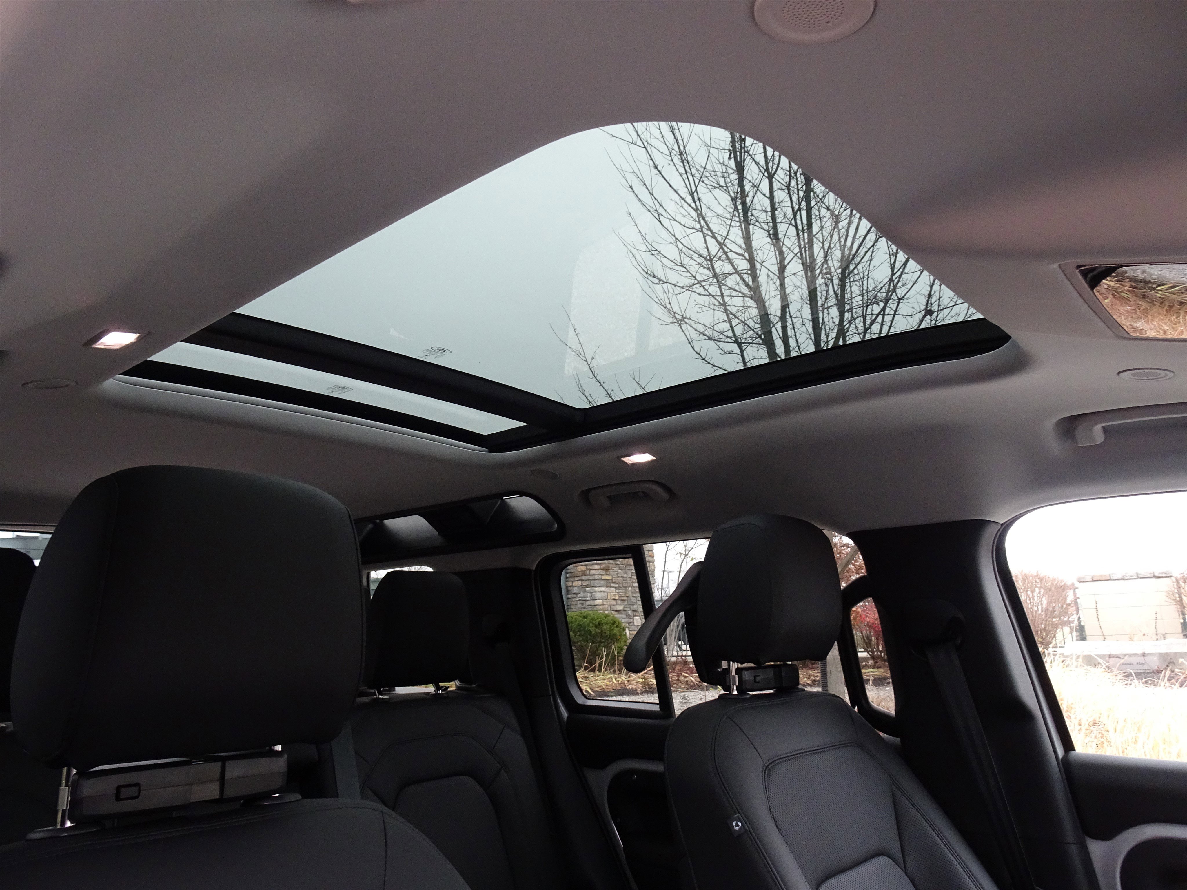 New 2026 Land Rover Defender 110 S image 5