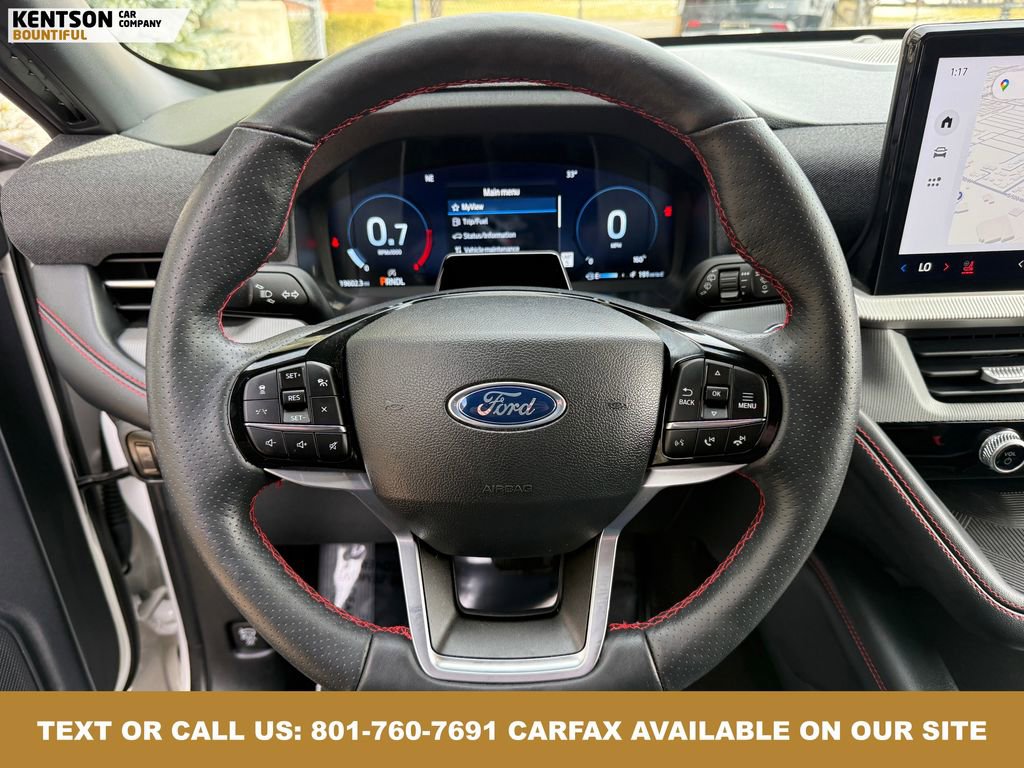 Used 2025 Ford Explorer ST-Line w/ ST-Line Street Pack image 17