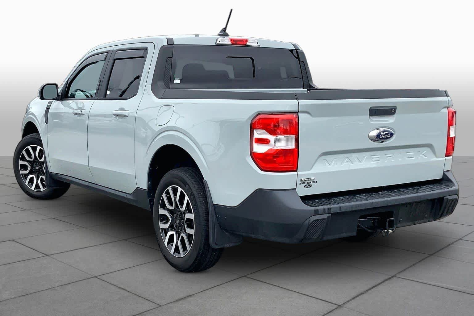 Used 2023 Ford Maverick Lariat FWD image 11