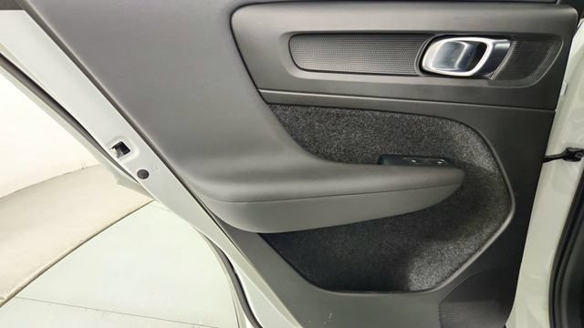 Certified 2023 Volvo C40 P8 Recharge Ultimate AWD/4WD image 28