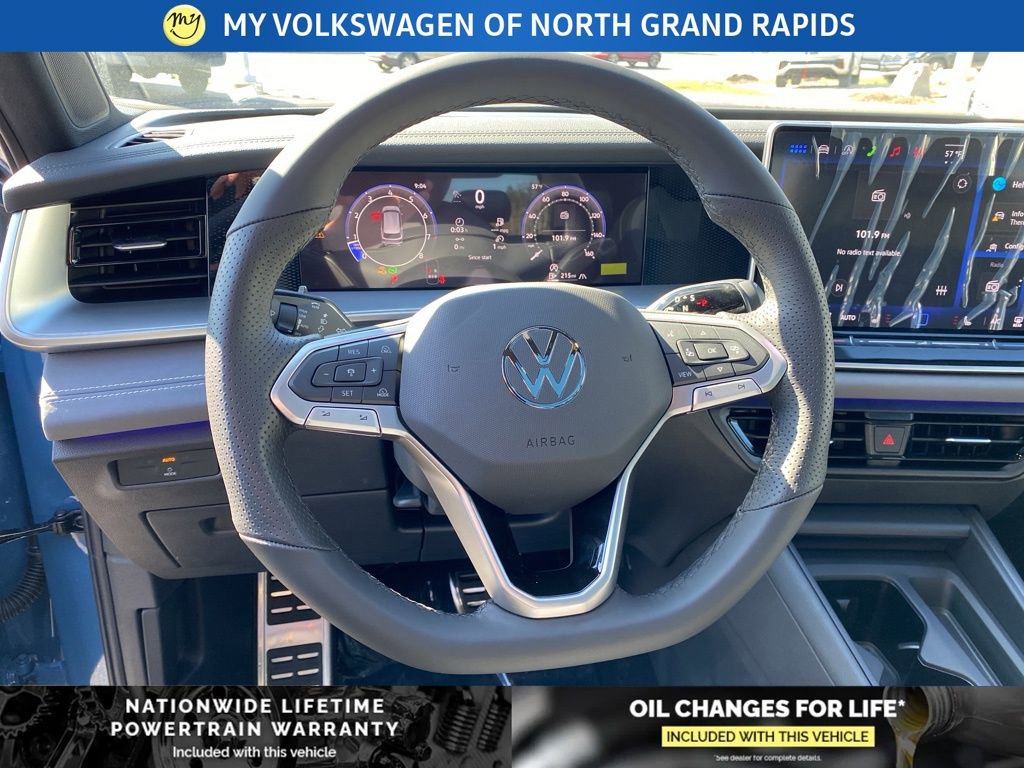 New 2026 Volkswagen Tiguan SE R-Line image 8