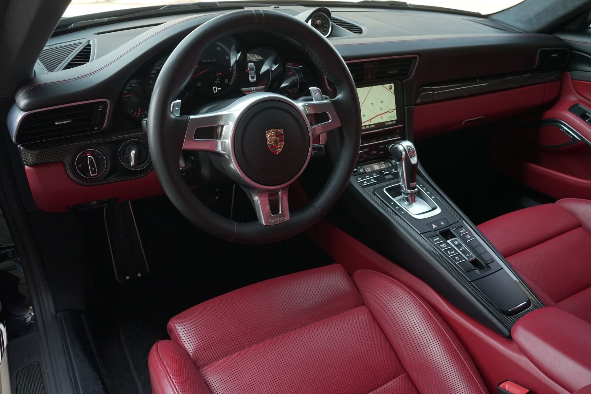 Used 2016 Porsche 911 Turbo S AWD/4WD image 2