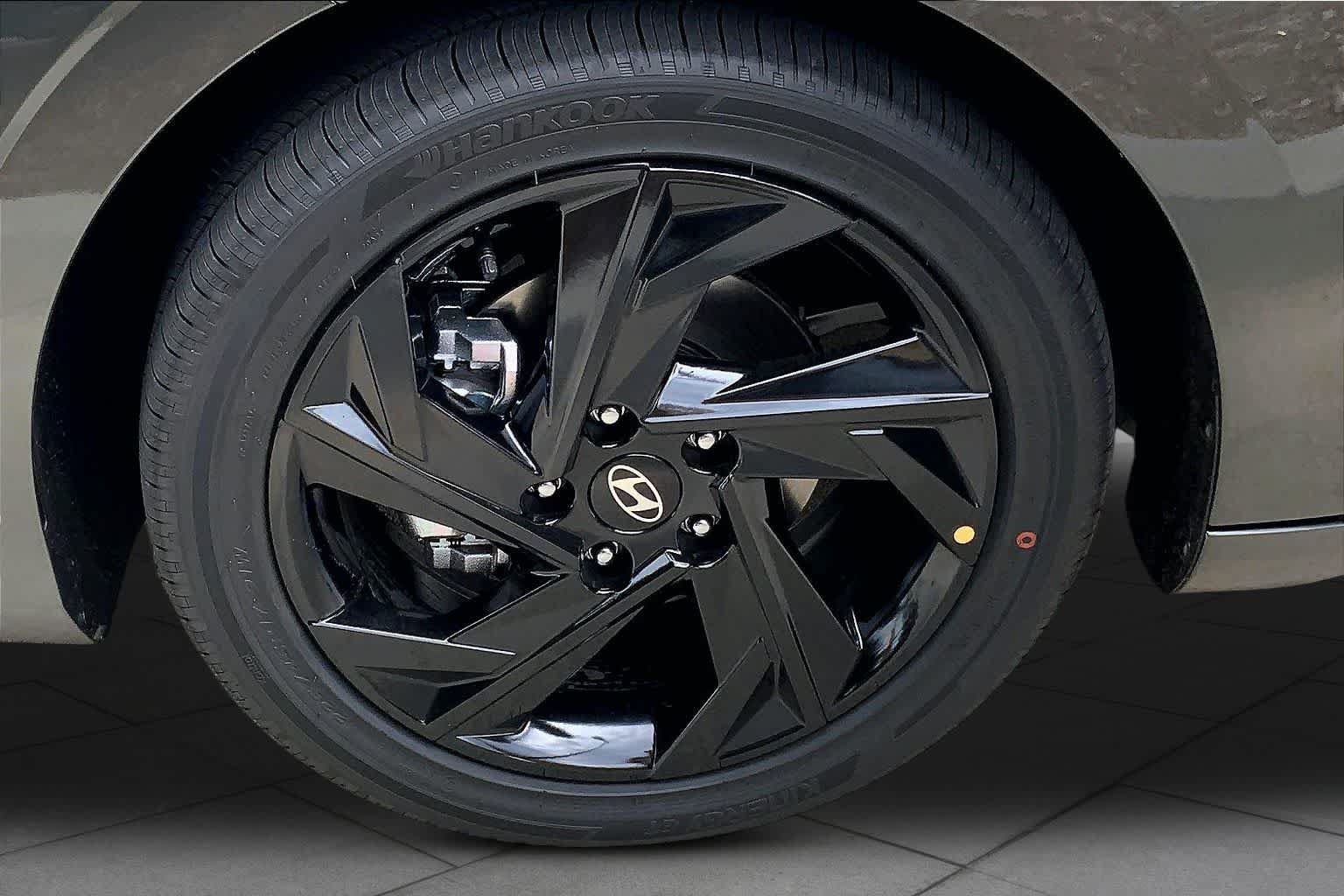 Certified 2026 Hyundai Elantra N Line FWD image 11