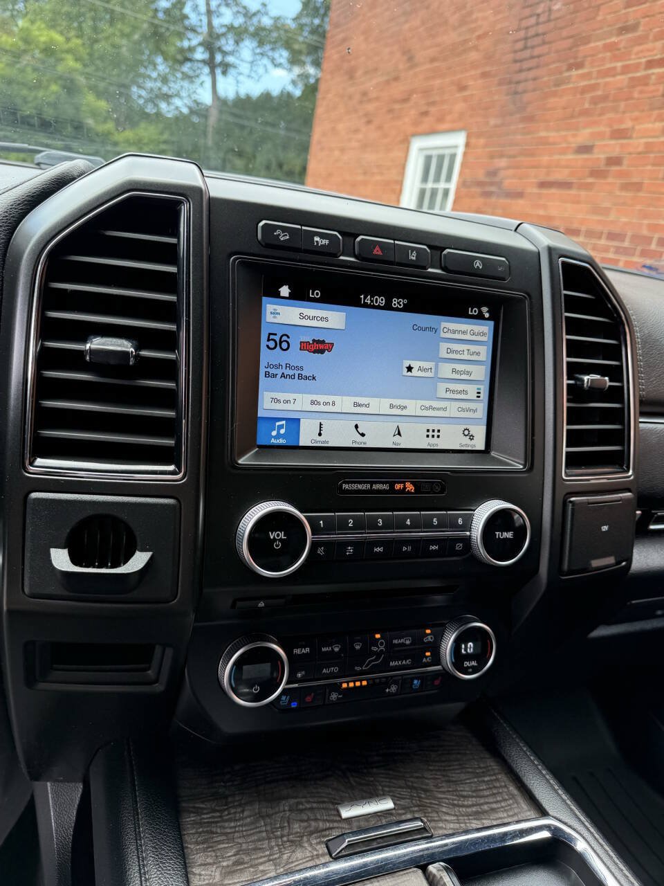 Used 2018 Ford Expedition Max Limited w/ Driver Assistance Package AWD/4WD image 6