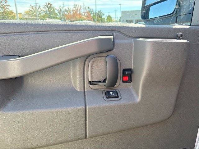 Used 2025 GMC Savana 2500 w/ Driver Convenience Package RWD image 27