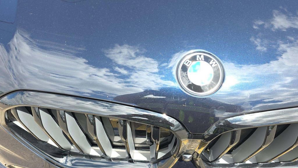 Used 2022 BMW X6 xDrive40i w/ Executive Package AWD/4WD image 22