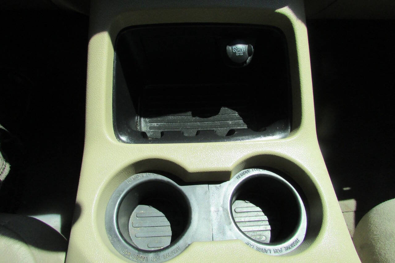 Used 2003 Ford Expedition Eddie Bauer image 41