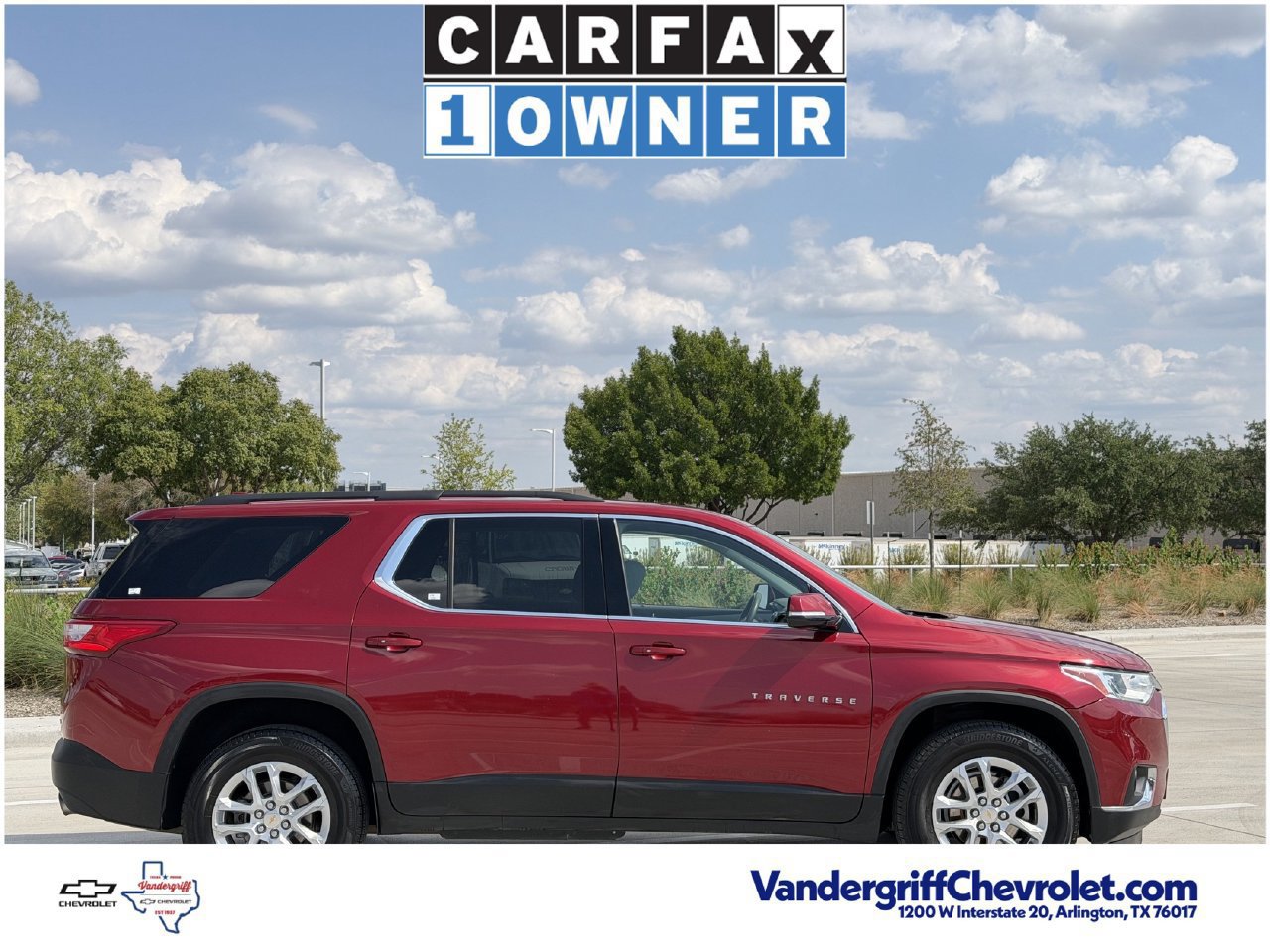 Used 2019 Chevrolet Traverse LT FWD image 3