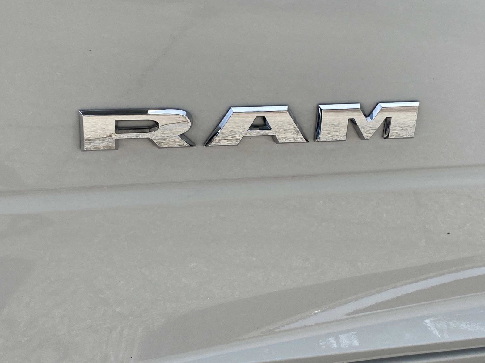Used 2026 RAM 2500 Big Horn AWD/4WD image 15