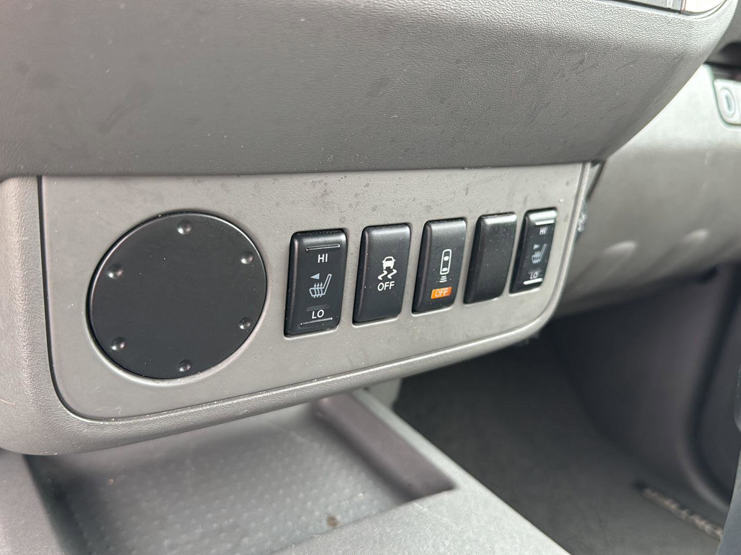 Used 2020 Nissan Frontier SV image 24