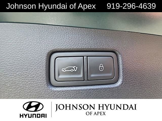 Used 2023 Genesis GV70 2.5T Select w/ Select Package image 39