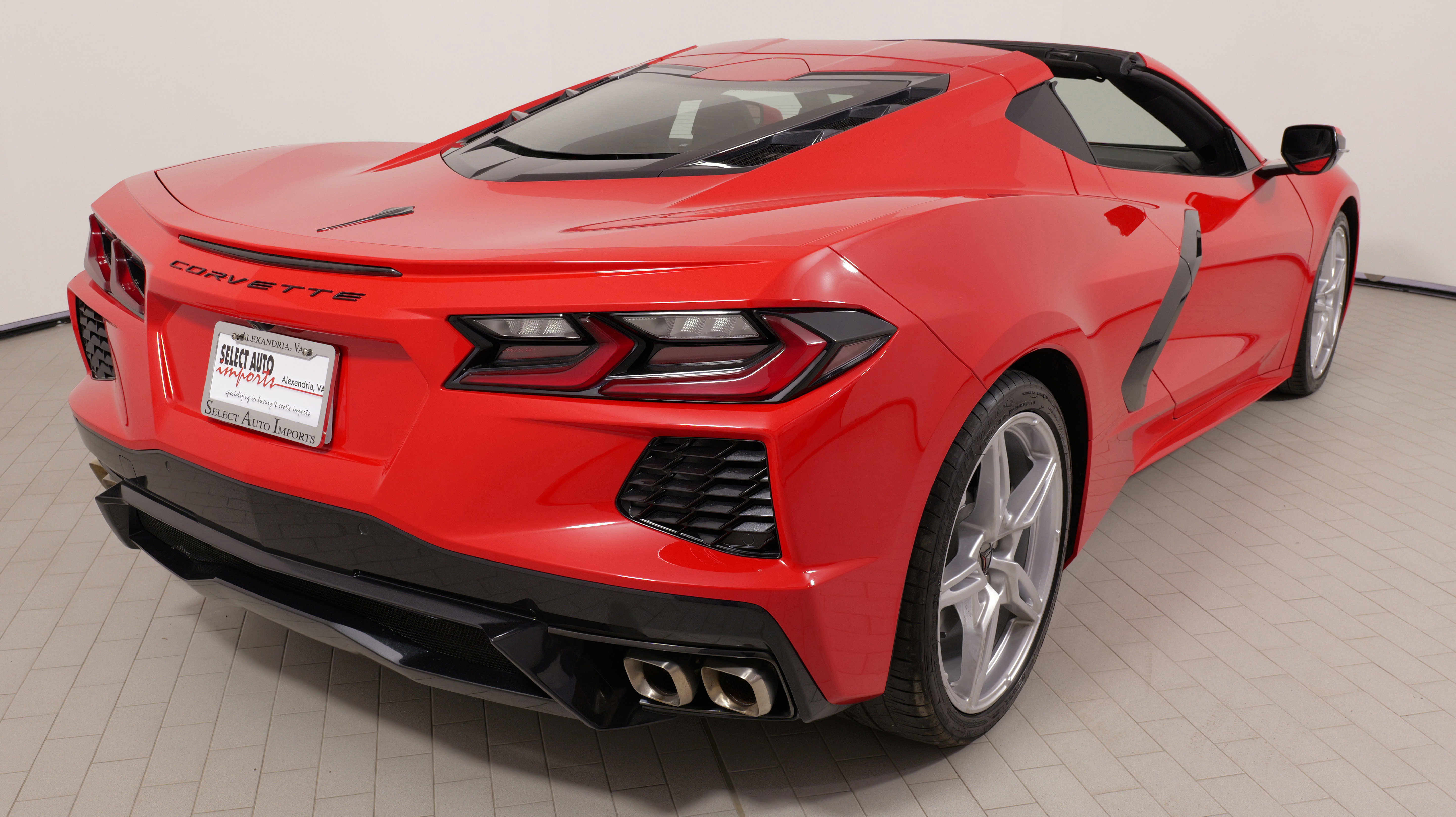 Used 2022 Chevrolet Corvette Stingray Coupe w/ 1LT image 11