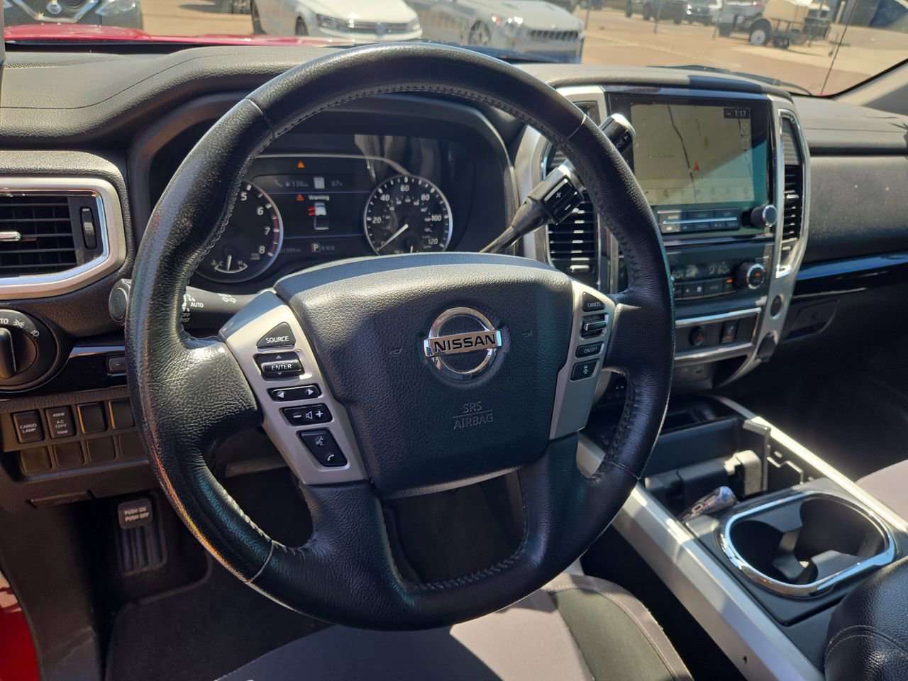 Used 2021 Nissan Titan SV w/ SV Convenience Package RWD image 9