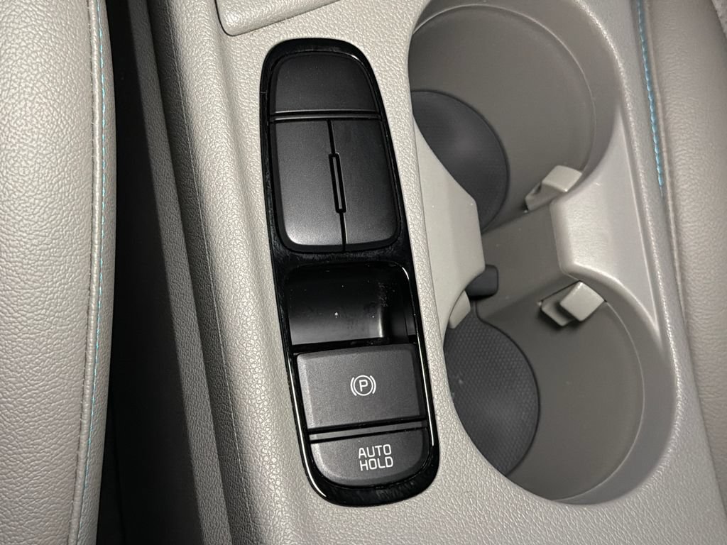 Certified 2022 Kia Niro Touring Special Edition FWD image 32