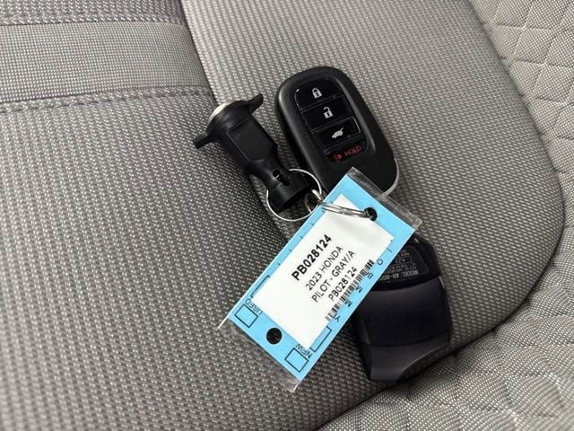 Used 2023 Honda Pilot LX image 36