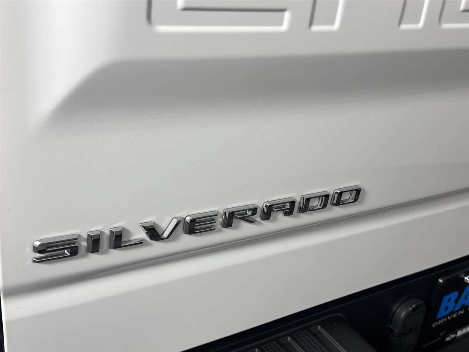 Certified 2024 Chevrolet Silverado 1500 LT AWD/4WD image 10