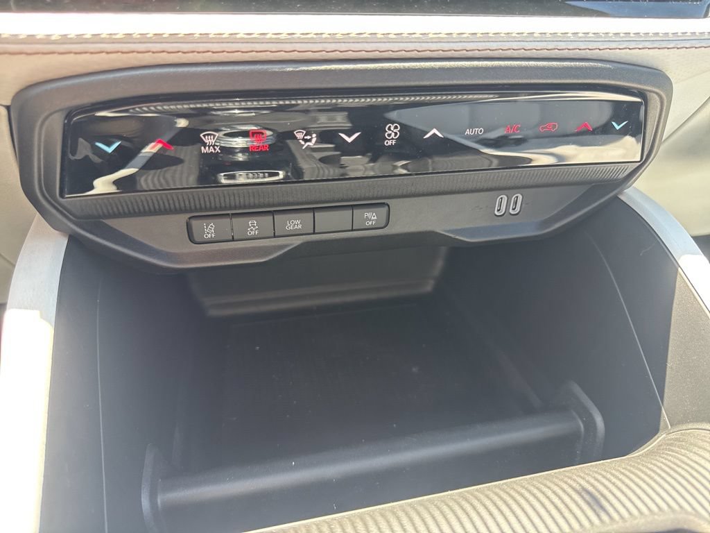 New 2026 Jeep Cherokee Limited AWD/4WD image 13