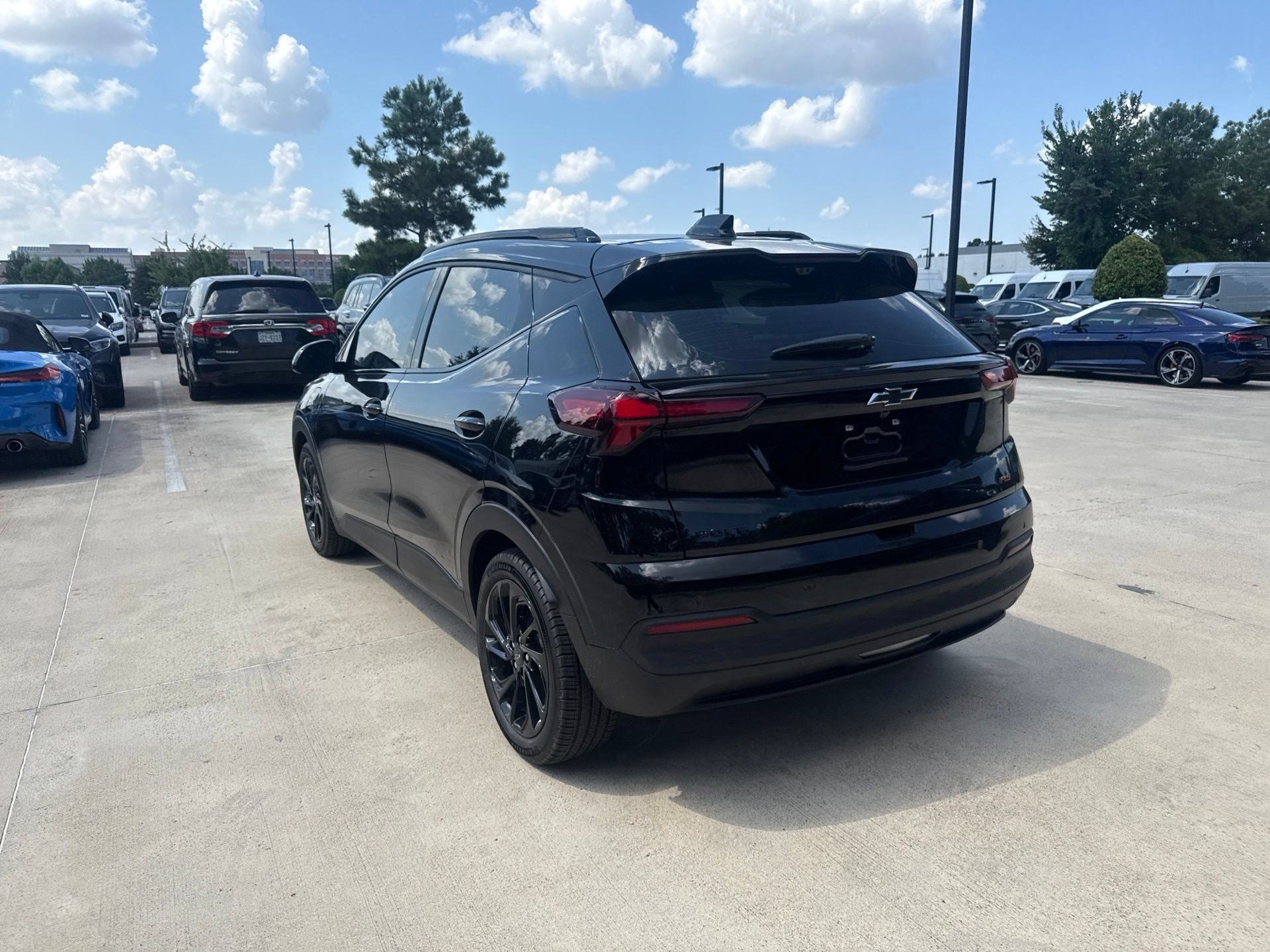 Used 2027 Chevrolet Bolt RS w/ Technology Package FWD image 6