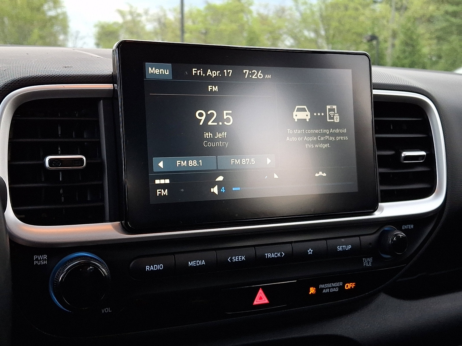 Used 2023 Hyundai Venue SEL FWD image 21