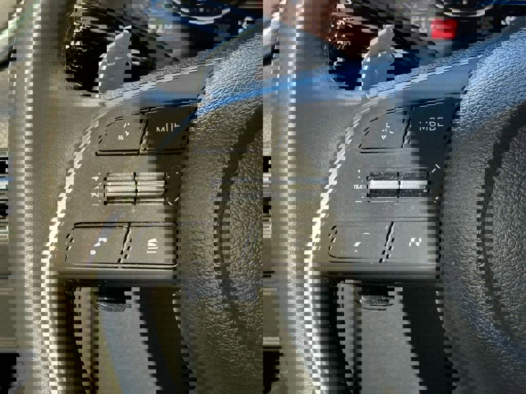 Used 2022 Hyundai Sonata Limited w/ Preferred Accessory Package image 21