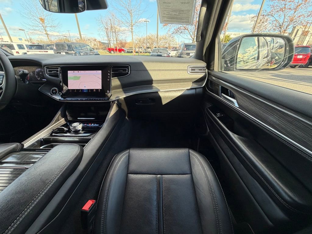 Certified 2024 Jeep Wagoneer Series II image 19