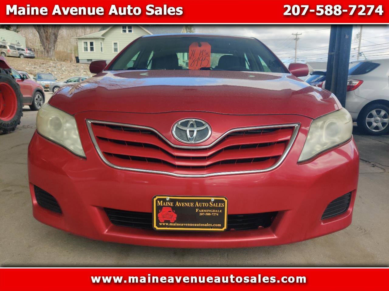 Used 2011 Toyota Camry LE image 1