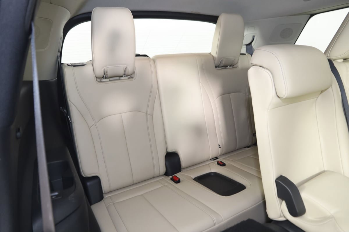 Used 2023 INFINITI QX60 Pure AWD/4WD image 14