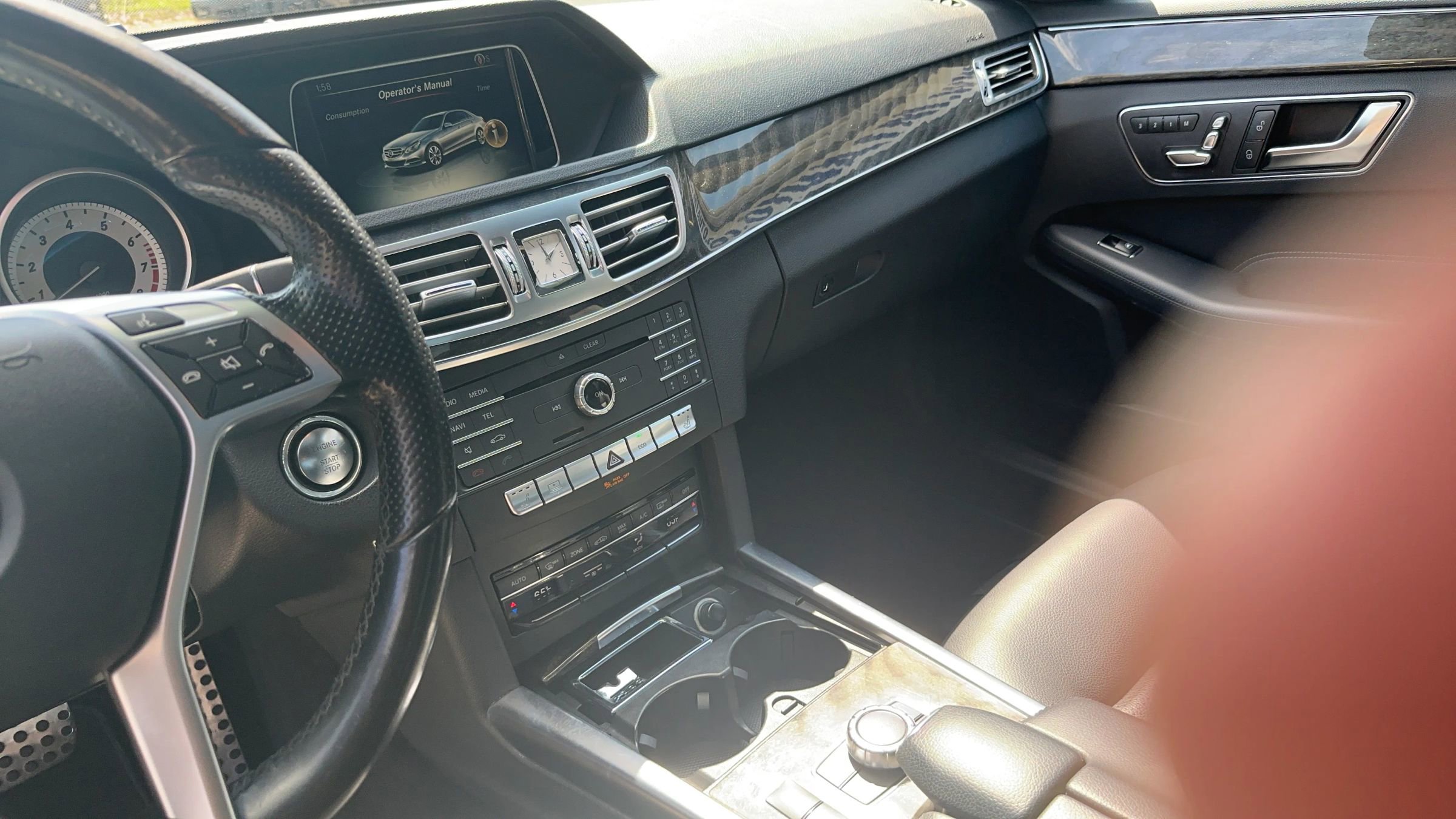 Used 2016 Mercedes-Benz E 350 4MATIC Sedan image 14