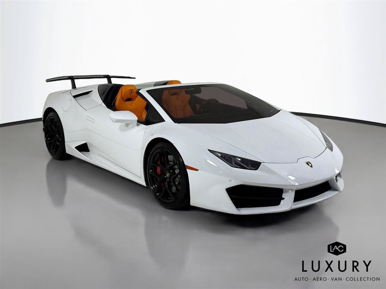 Used 2019 Lamborghini Huracan LP 580-2 RWD image 3