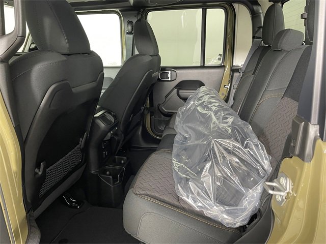 New 2025 Jeep Gladiator Mojave w/ Convenience Group image 4