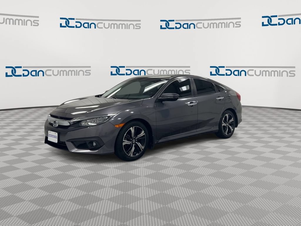 Used 2018 Honda Civic Touring image 4