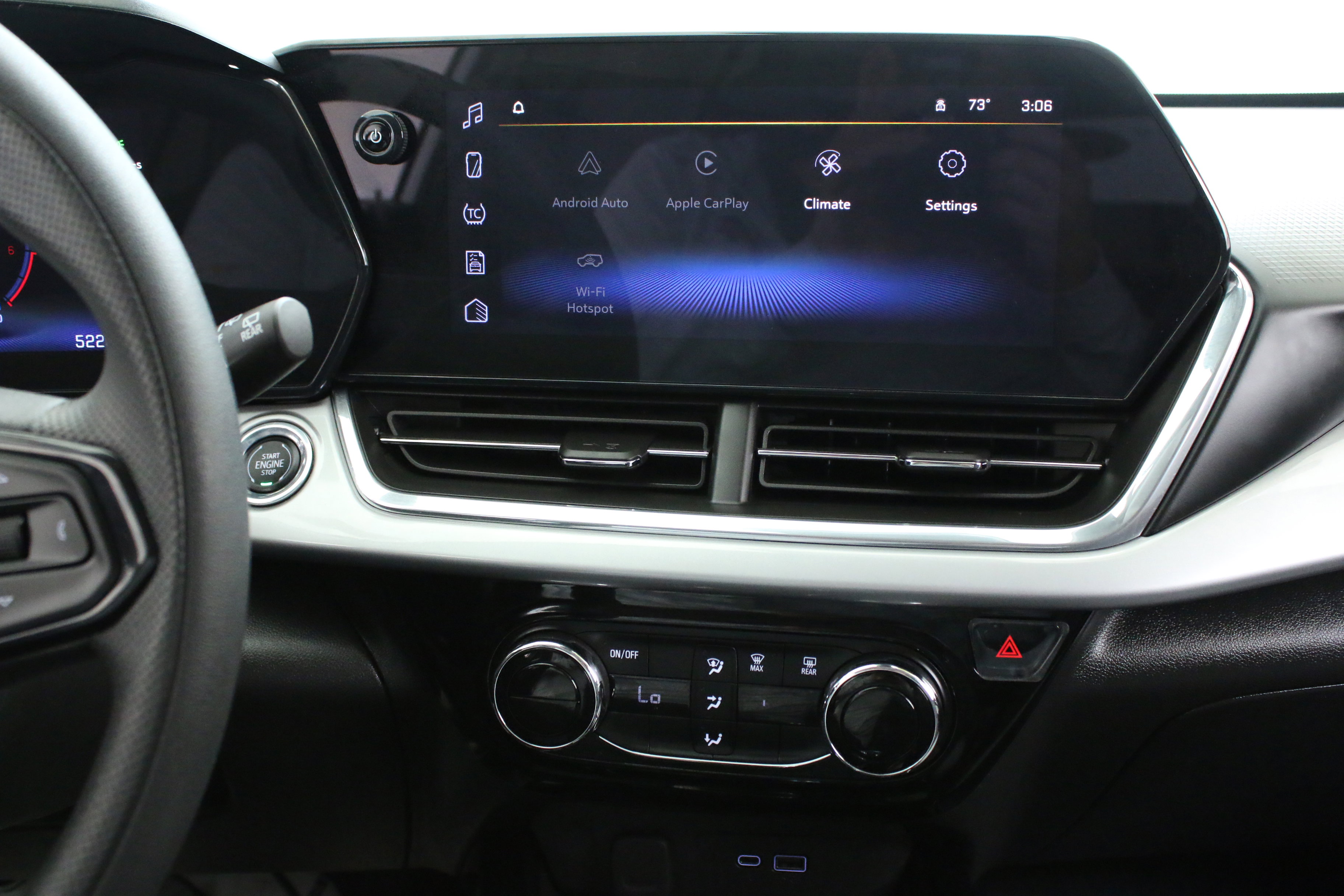 Used 2024 Chevrolet Trax LT image 19