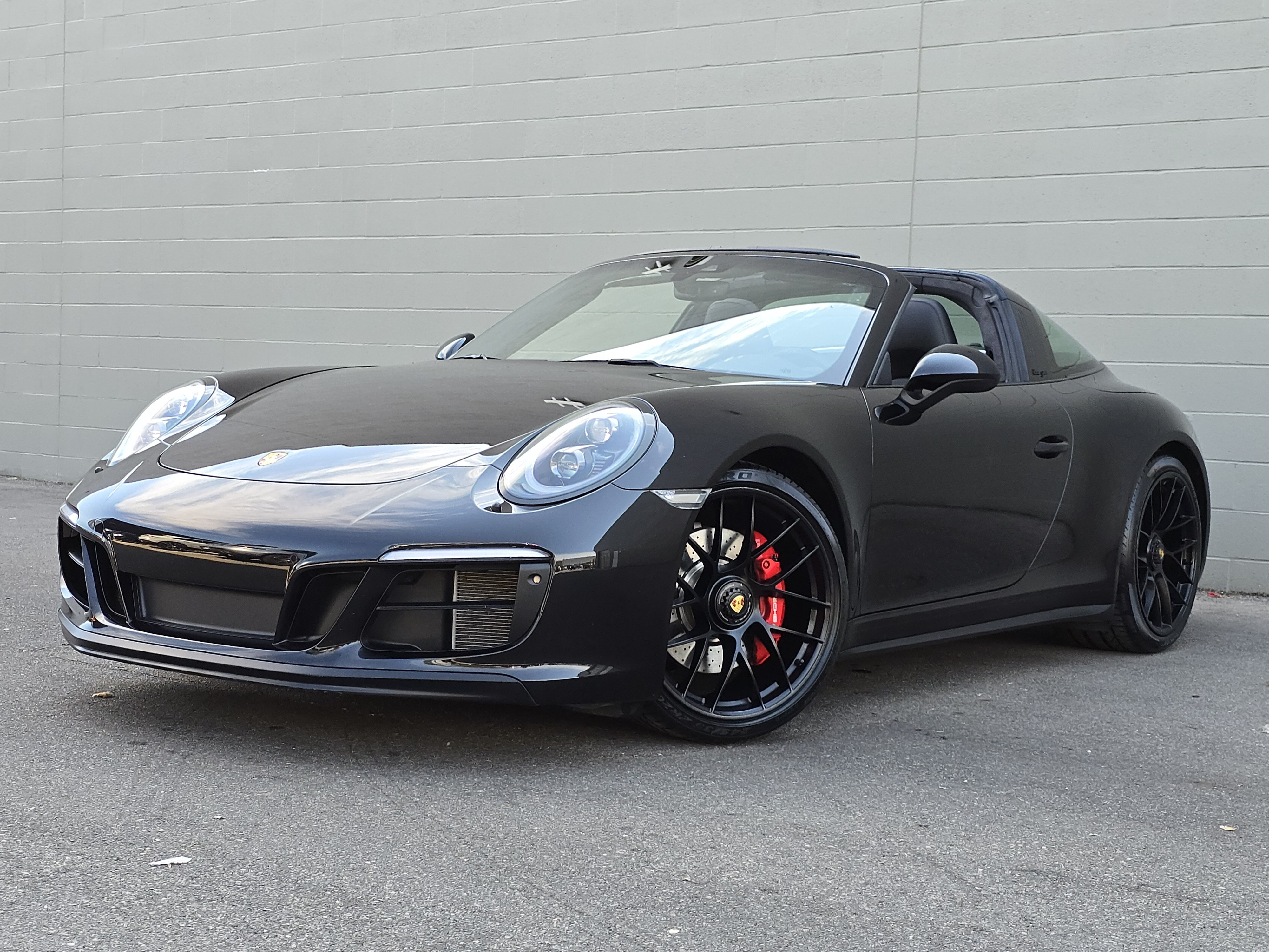 Used 2018 Porsche 911 Targa 4 GTS AWD/4WD image 1