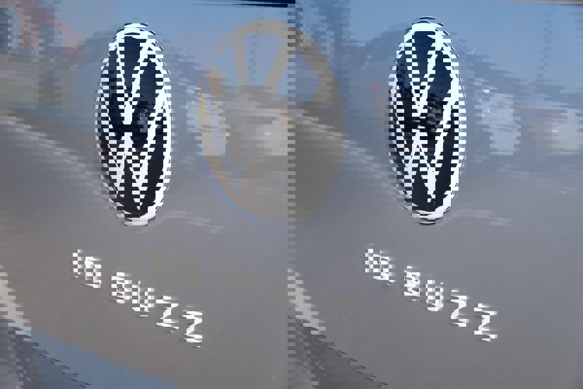 Used 2025 Volkswagen ID. Buzz Pro S image 77