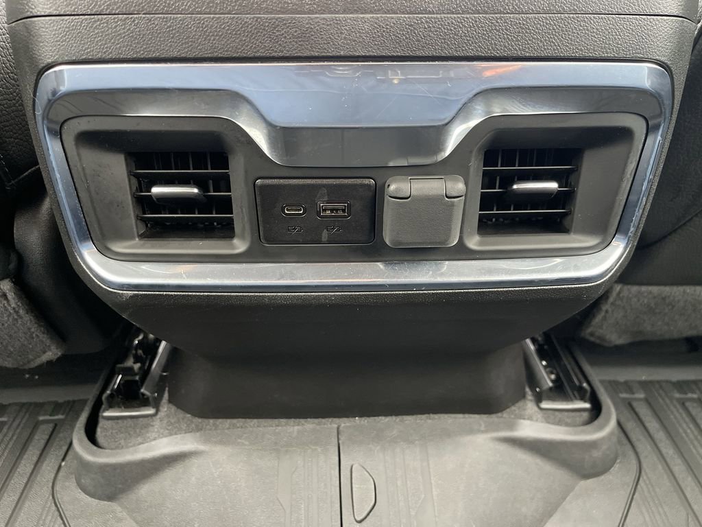 Certified 2022 GMC Sierra 3500 Denali AWD/4WD image 22