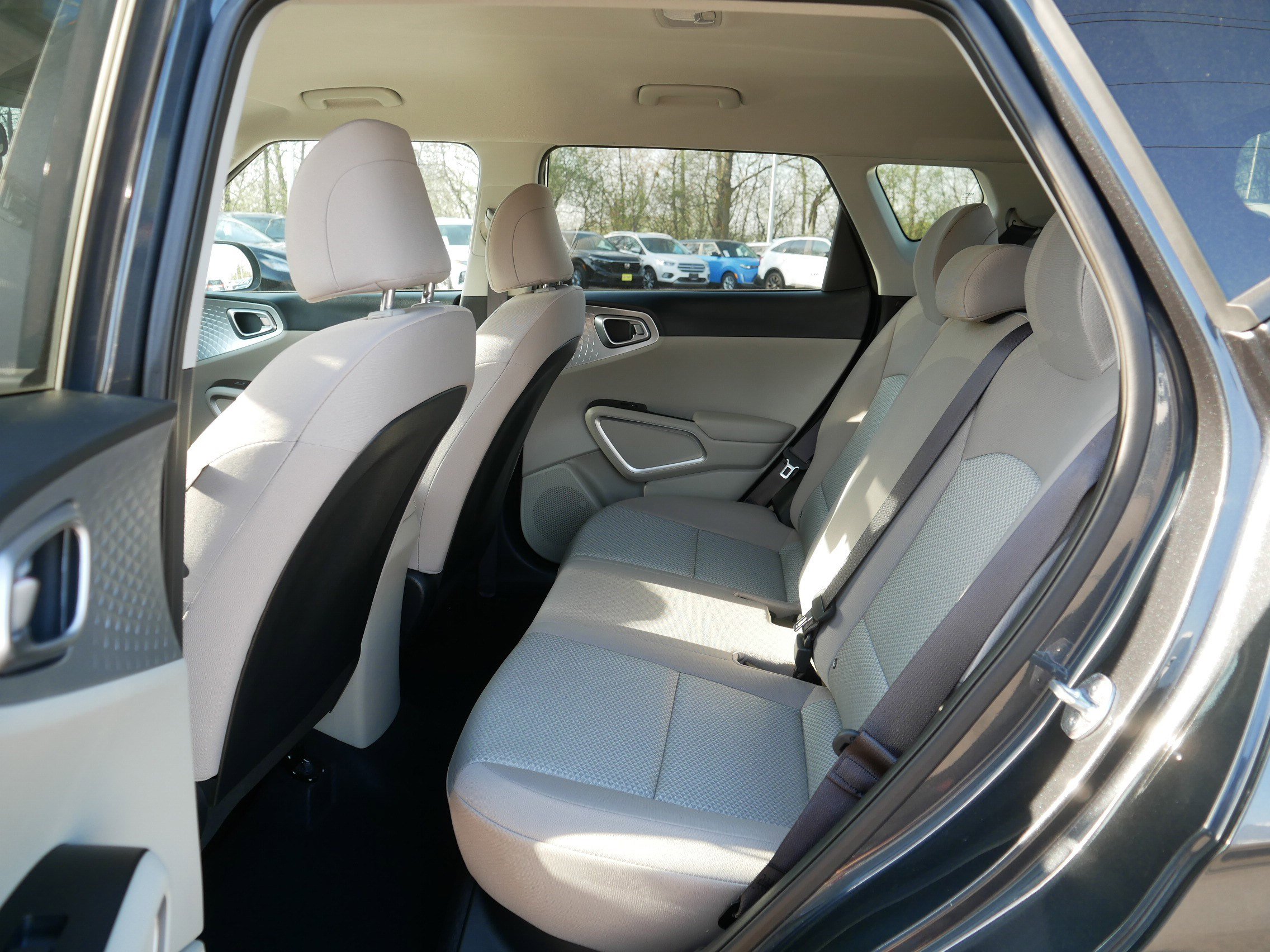 Certified 2025 Kia Soul LX FWD image 35